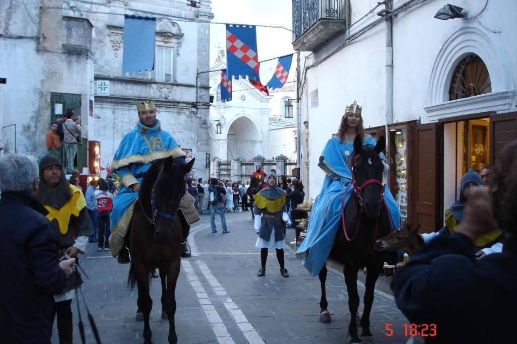 Monte SantʼAngelo Hotel Menta E Rosmarino מראה חיצוני תמונה