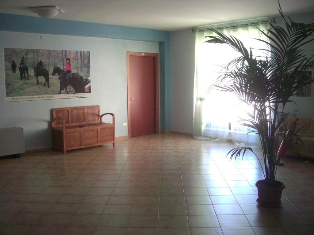 Monte SantʼAngelo Hotel Menta E Rosmarino חדר תמונה