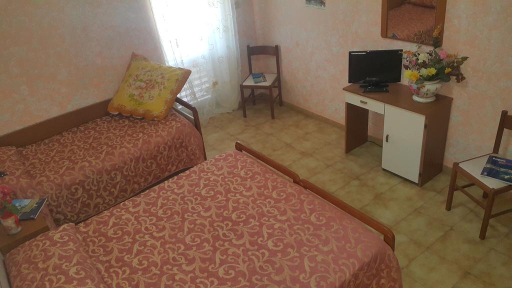 Monte SantʼAngelo Hotel Menta E Rosmarino חדר תמונה