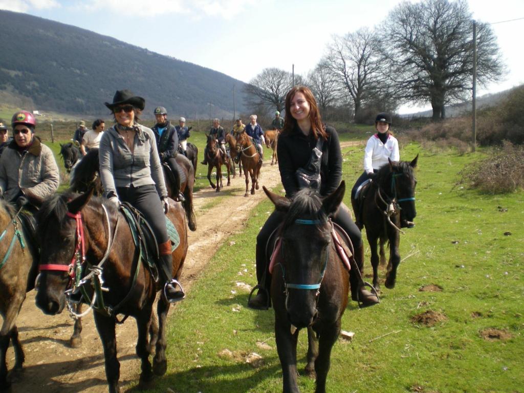 Monte SantʼAngelo Hotel Menta E Rosmarino מראה חיצוני תמונה